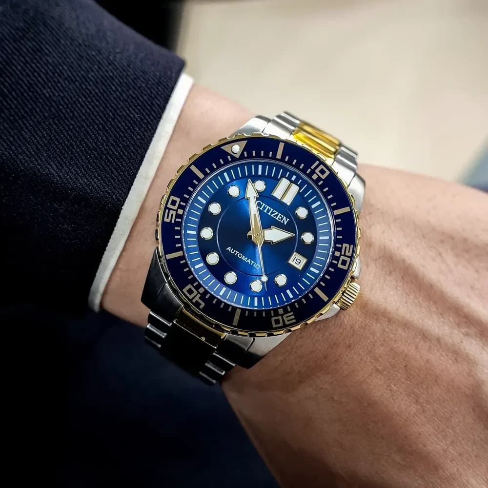 Bracelet acier de la montre Citizen NJ0174-82L