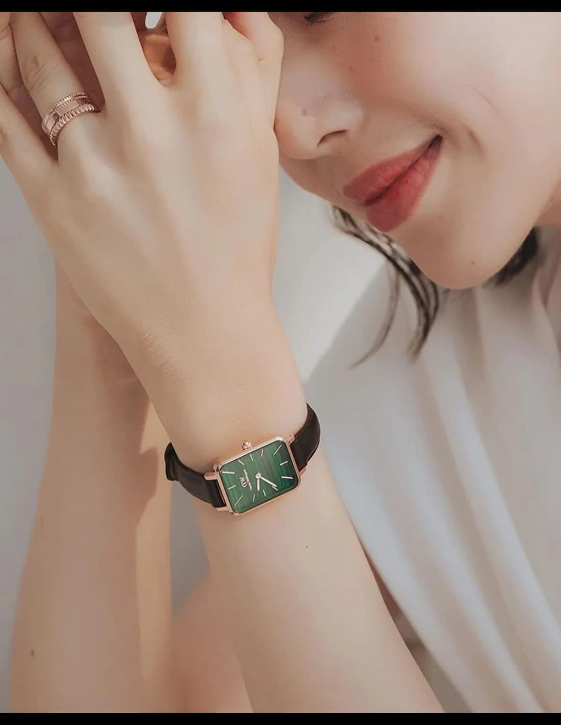 Cadran vert de la montre Daniel Wellington DW00100439 en détail