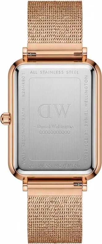 Cadran noir de la montre Daniel Wellington DW00100466 en détail