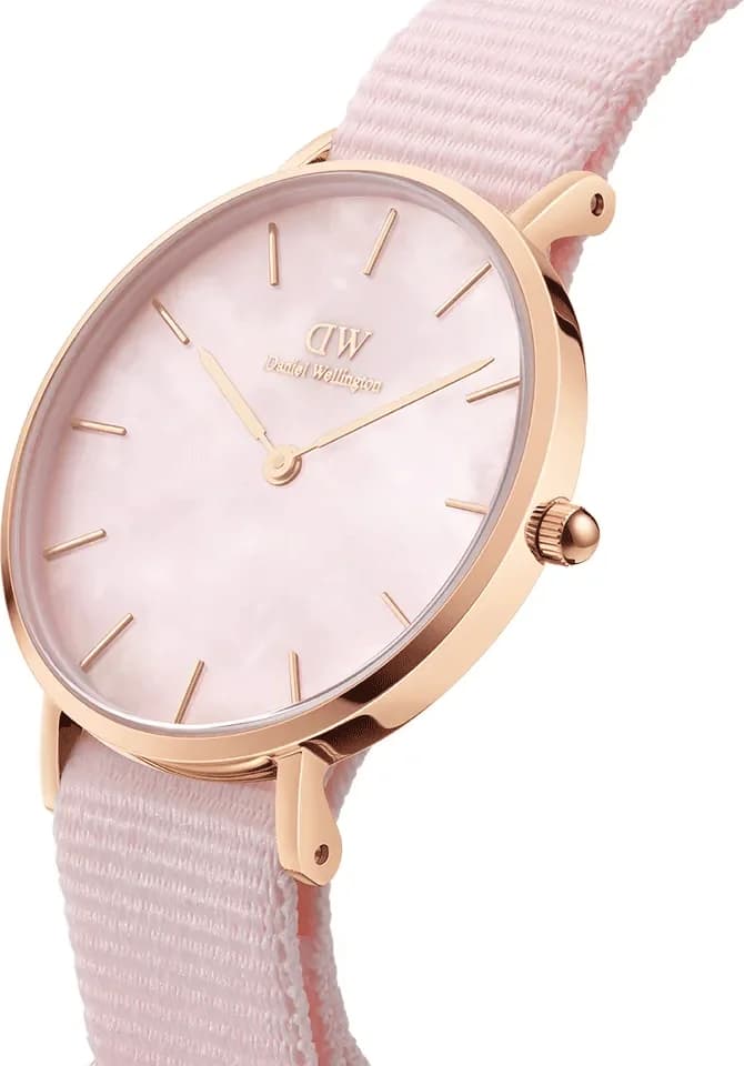Profil de la montre Daniel Wellington DW00100515, boîtier or rose
