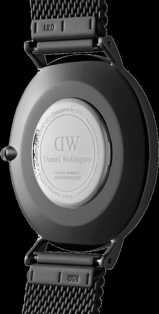Cadran noir de la montre Daniel Wellington DW00100632 en détail