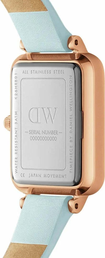 Cadran bleu de la montre Daniel Wellington DW00100638 en détail