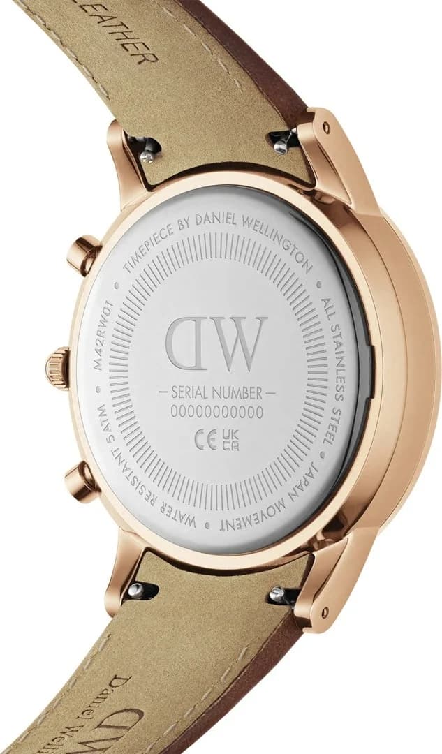Cadran marron de la montre Daniel Wellington DW00100640 en détail