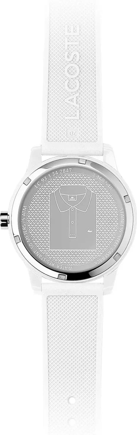 Boîtier Lacoste 2010984 rond en acier brossé, lunette fine, fond gravé, vue de profil élancé 38mm