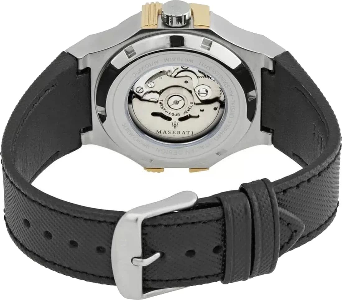 Cadran argent de la montre Maserati R8821108011 en détail