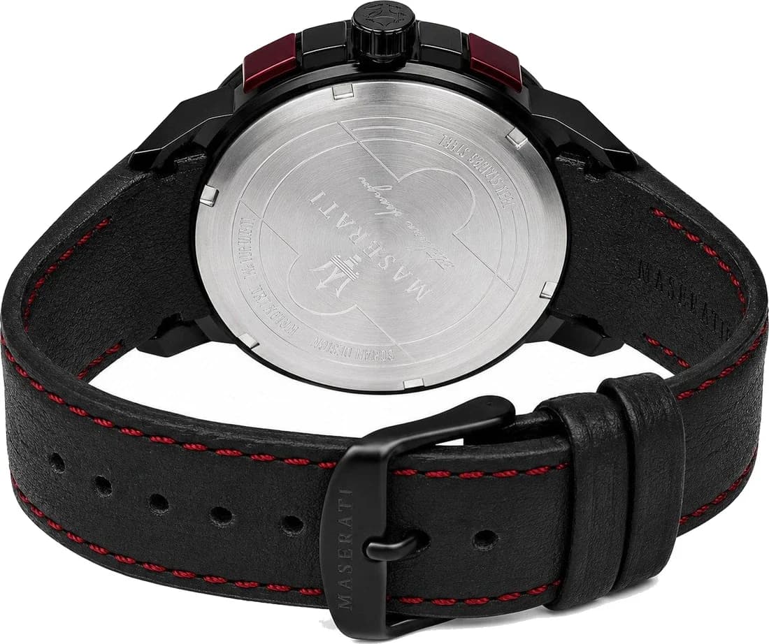 Cadran noir de la montre Maserati R8871619003 en détail