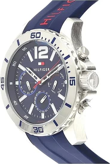 Cadran Tommy Hilfiger 1791142 avec index bâtons appliqués, aiguilles luminescentes, date à 3h
