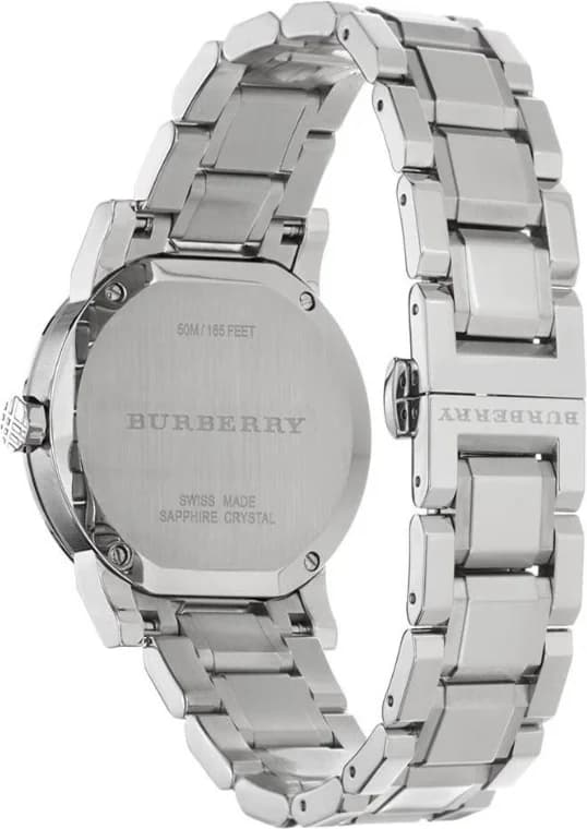 Cadran Burberry BU9100 avec index bâtons argentés et aiguilles dauphine, design épuré Swiss Made