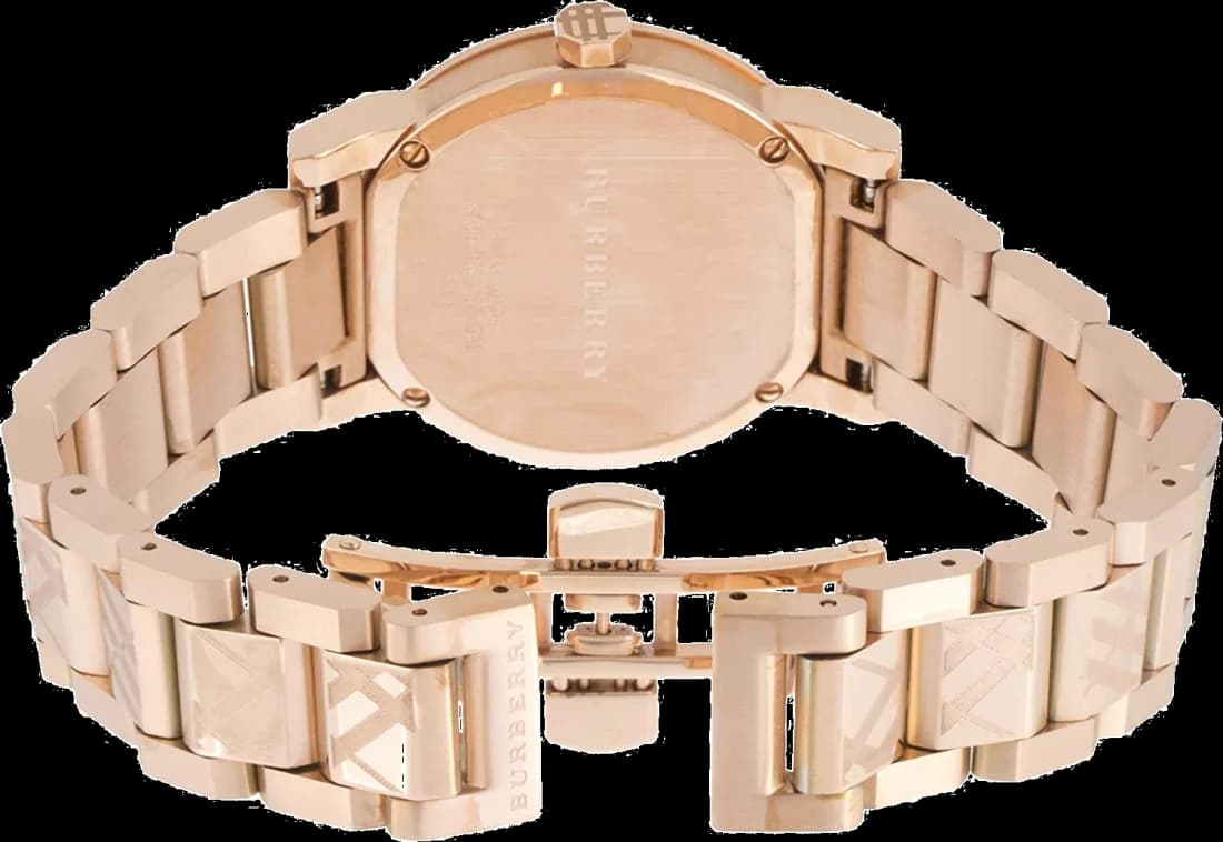 Boîtier Burberry BU9146 en acier inoxydable rose gold, lunette lisse, verre saphir, profil fin et raffiné
