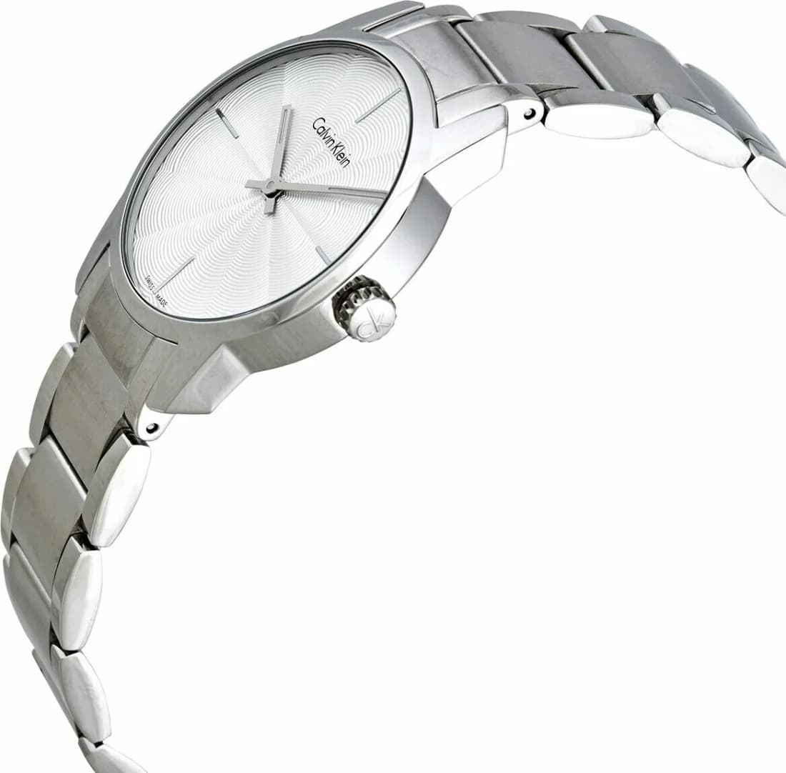 Cadran Calvin Klein K2G23146 avec cadran argenté soleillé, index appliqués et aiguilles dauphine