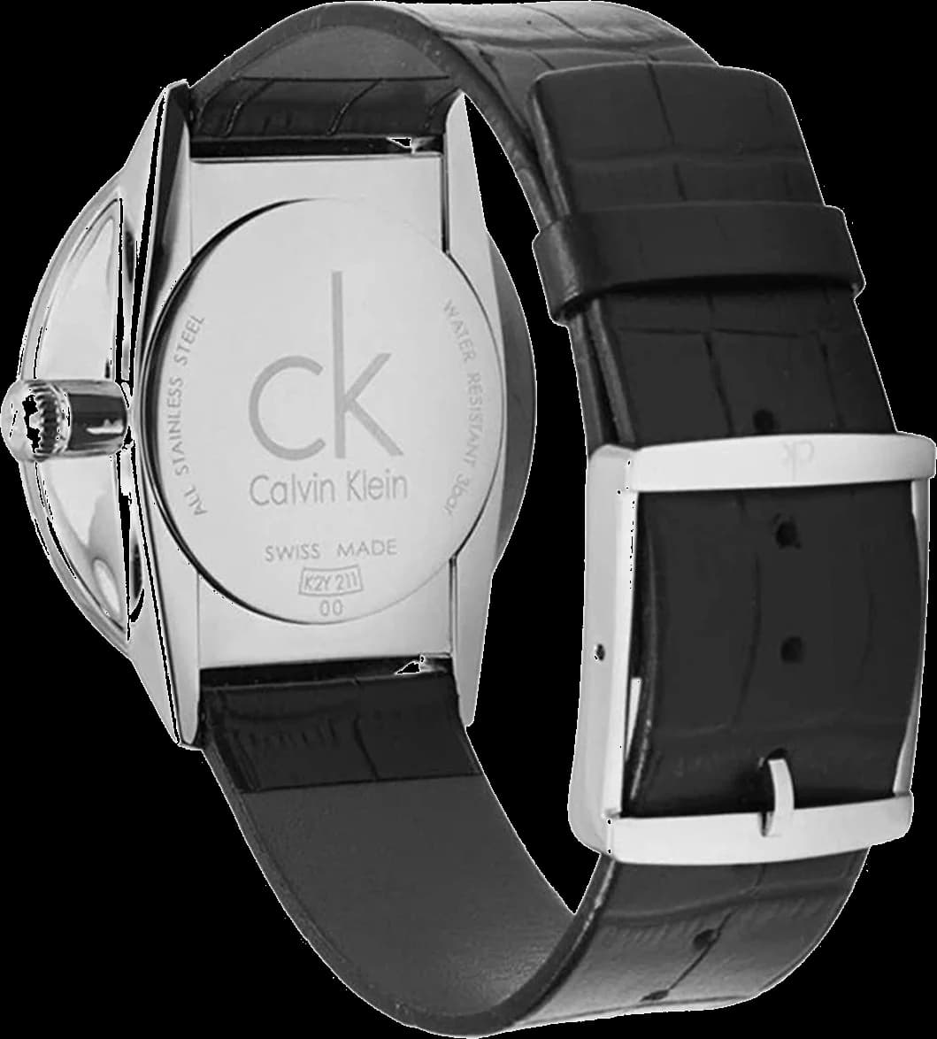 Bracelet Calvin Klein K2Y211C3 en cuir noir avec coutures contrastées, boucle ardillon en acier, finition sobre et raffinée