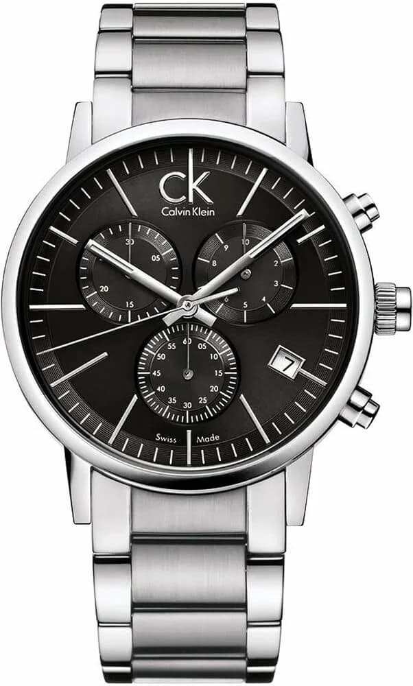 Montre Calvin Klein K7627161 au cadran noir profond, style post-minimal avec index fins et aiguilles baton