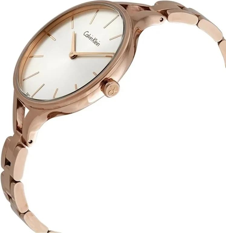 Cadran Calvin Klein K7E23646 blanc avec index bâtons dorés et aiguilles fines, mouvement quartz suisse