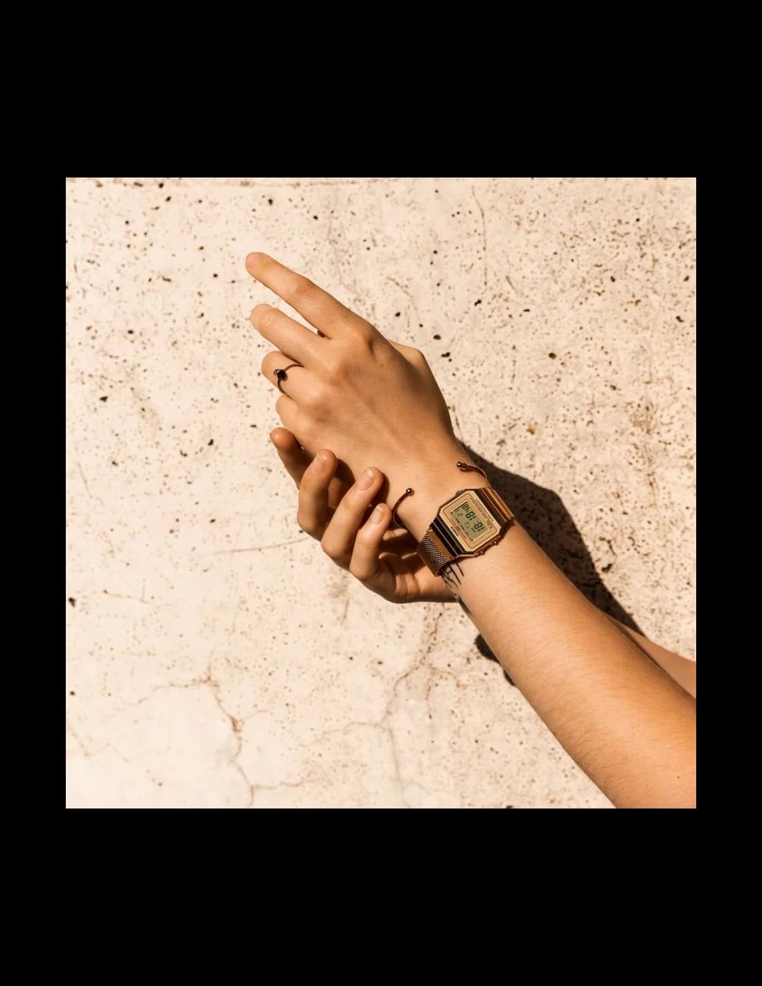 Montre Casio A700WMG-5DF Maille Milanaise Doré Rose vue 5