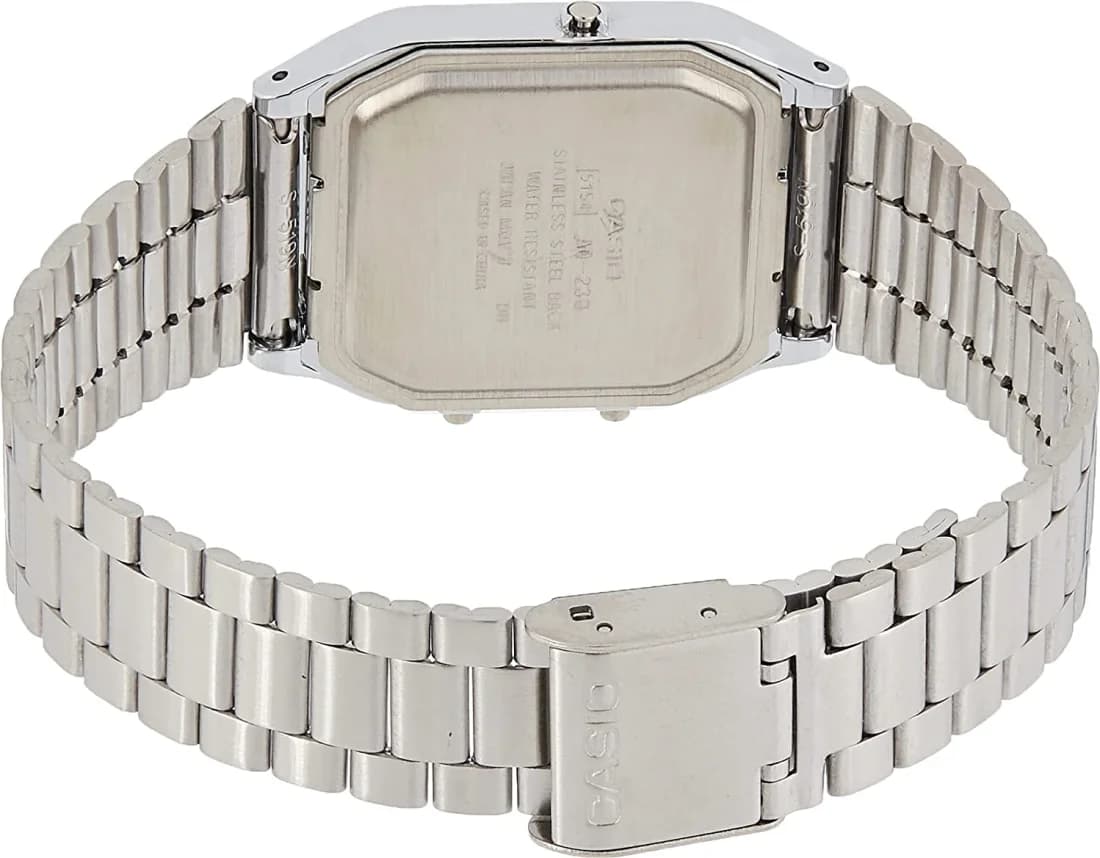 Bracelet Casio AQ-230A-1DMQYES en acier inoxydable brossé avec fermoir déployant ajustable