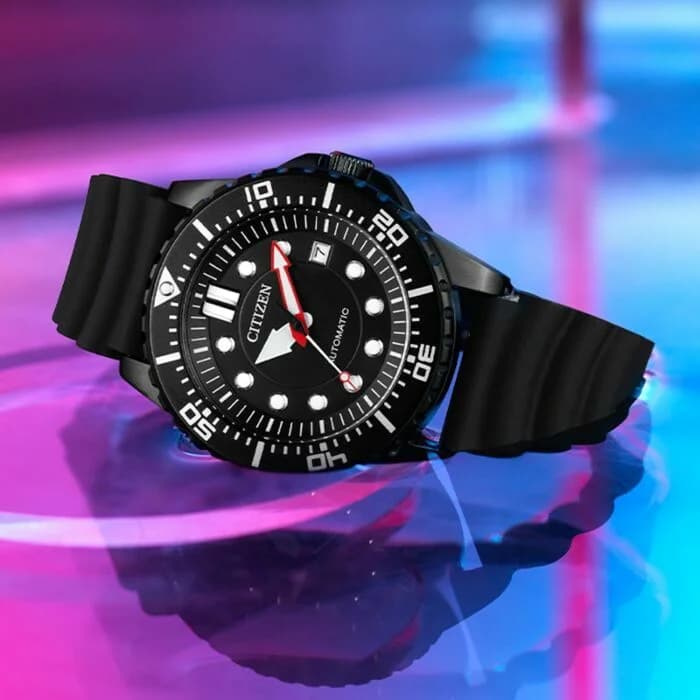 Boîtier Citizen NJ0125-11E en acier noir PVD, lunette lisse, couronne vissée, verre minéral bombé