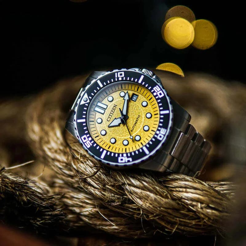 Montre Citizen NJ0170-83Z Automatique Sport en Acier avec Cadran Jaune vue 5