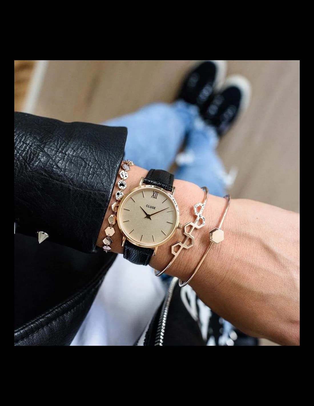 Bracelet Cluse CL30051 en cuir noir avec boucle ardillon, finitions soignées et confortables