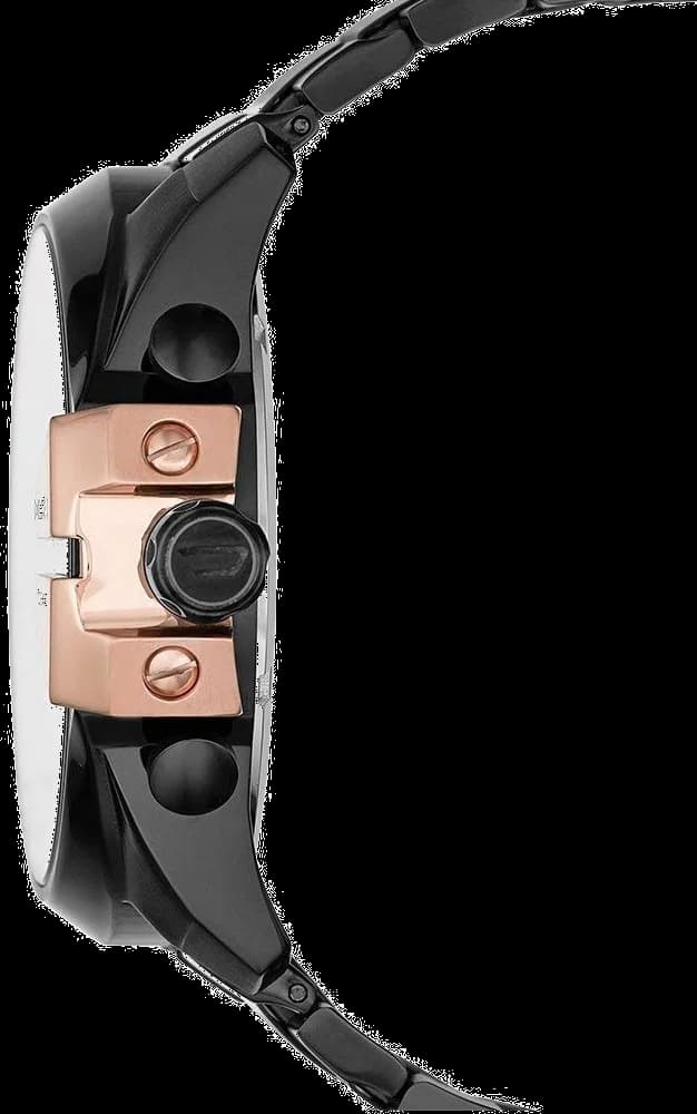 Cadran Diesel DZ4309 ouvert dévoilant le mouvement, index bâtons et aiguilles squelettes dorés