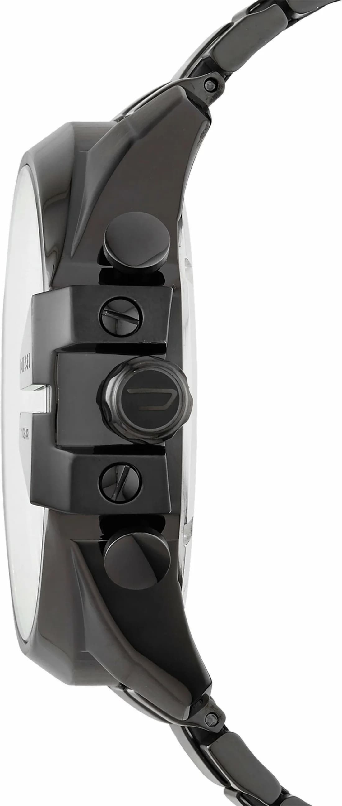 Bracelet Diesel DZ4318 en acier noir mat, maillons larges et fermoir déployant gravé du logo Diesel
