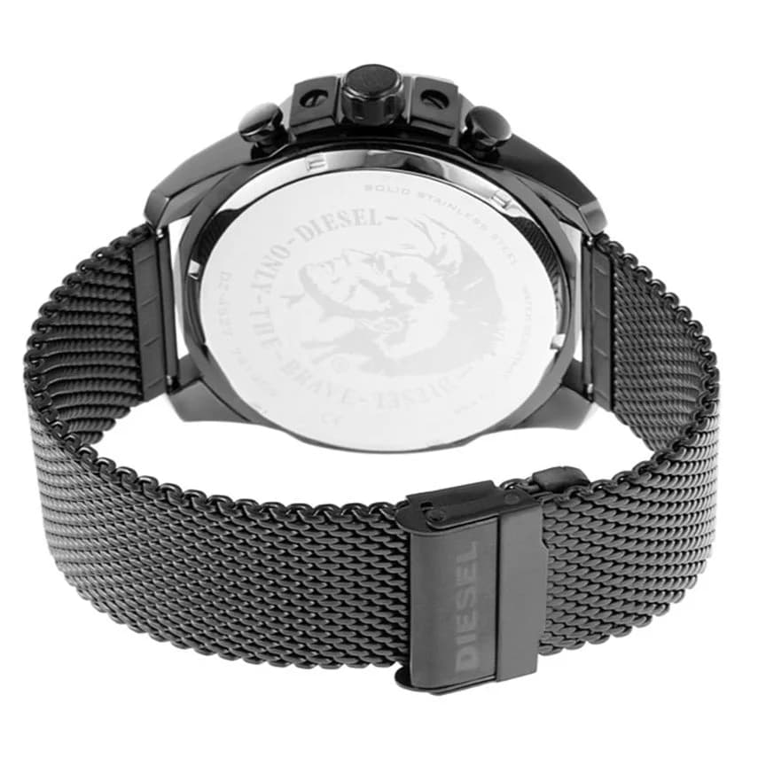Bracelet Diesel DZ4527 en acier inoxydable noir avec maille milanaise, fermoir déployant ajustable
