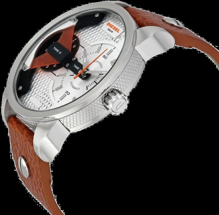 Cadran Diesel DZ7309 aux index blancs, compteurs chronographe et guichet date à 4h30, look technique