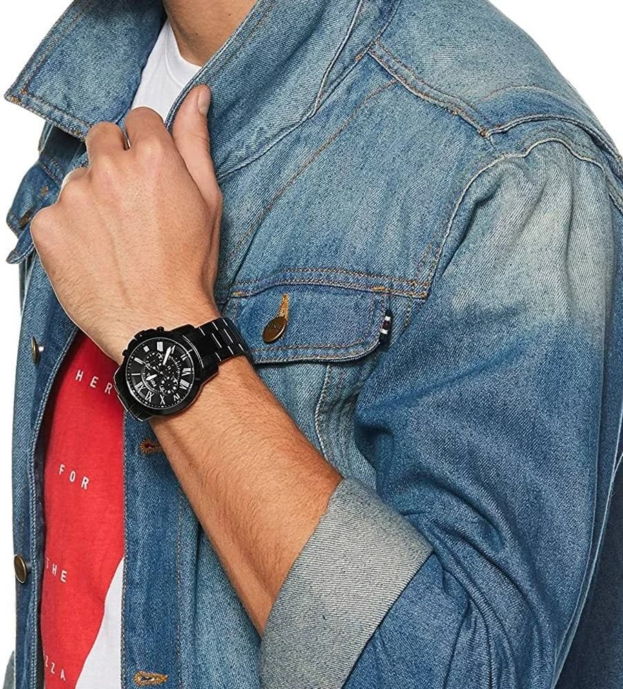 Boîtier Fossil FS4832 en acier noir au fini brossé, lunette lisse polie, verre minéral, profil fin et masculin