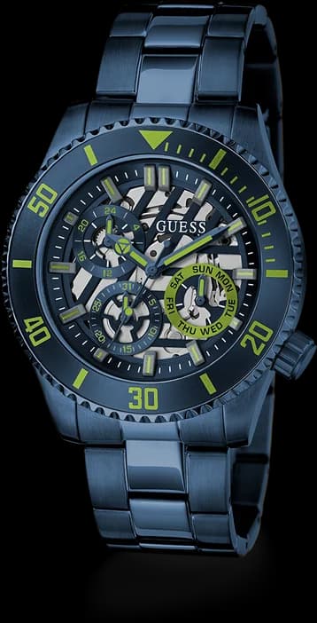 Bracelet Guess GW0488G4 en acier inoxydable bleu, maillons satinés et polis, fermoir déployant sécurisé