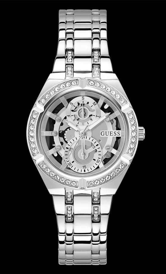 Montre Guess GW0604L1 argentée avec cadran squelette ouvert laissant voir le mouvement, style chic et moderne