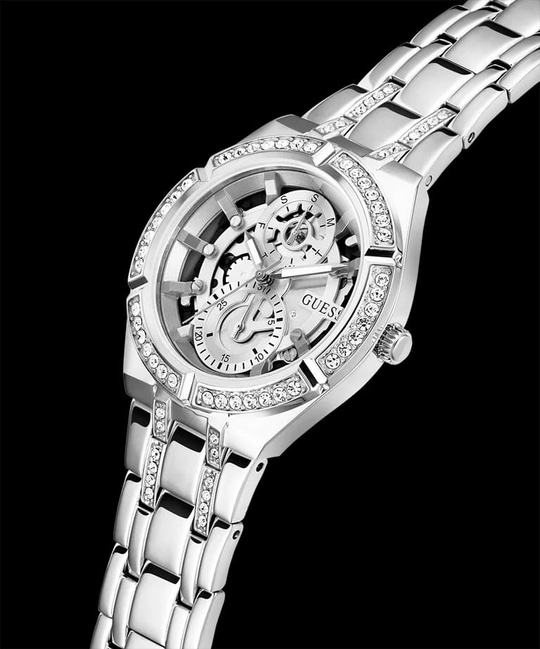Cadran Guess GW0604L1 squelette révèle mécanisme, index cristaux scintillants et aiguilles fines, multifonctions jour-date