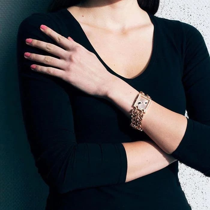 Bracelet Guess W0072L3 double chaîne gourmette en acier doré or rose, fermoir déployant ajustable