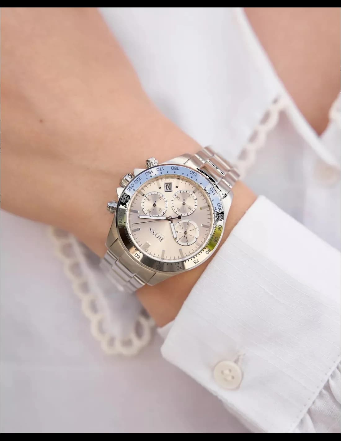 Bracelet Hugo Boss 1502615 en acier inoxydable à maillons satinés et poli avec fermoir déployant