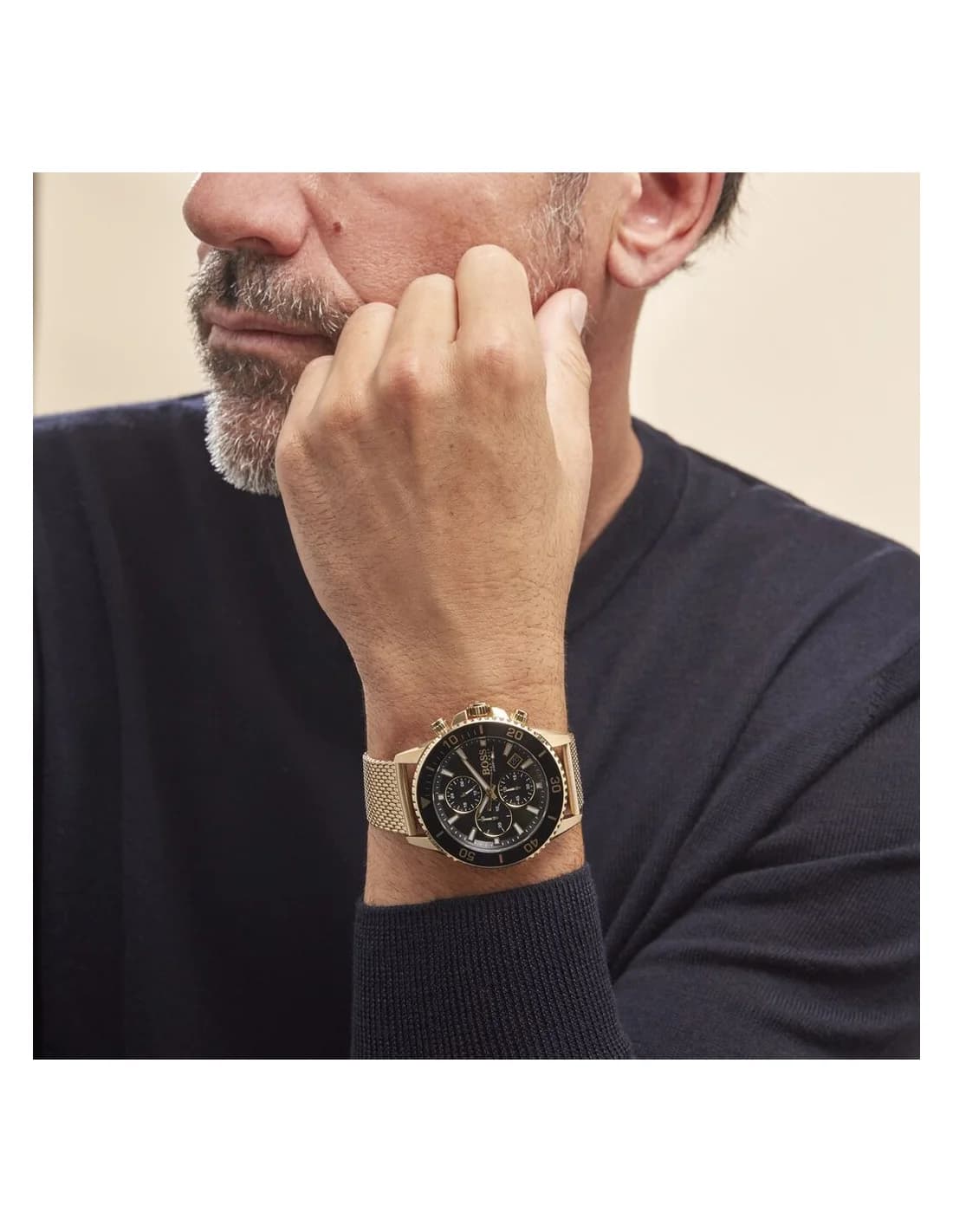 Bracelet Hugo Boss 1513906 en cuir noir avec surpiqûres ton sur ton, boucle ardillon en acier doré, confortable au poignet