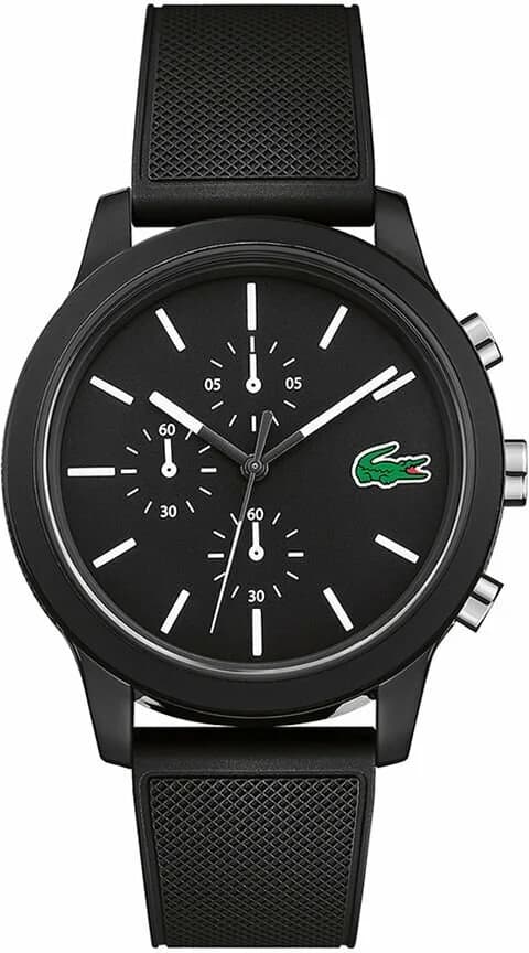 Montre Lacoste 2010972 au cadran noir texturé, aiguilles luminescentes et index bâtons, style sport chic