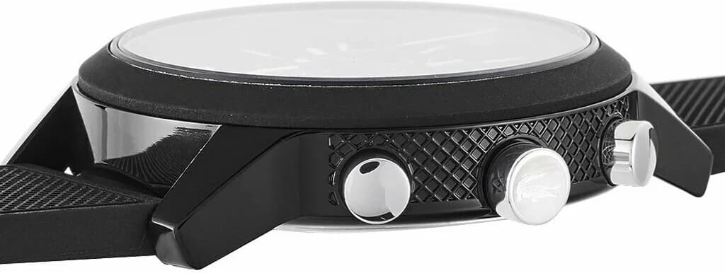 Boîtier Lacoste 2010972 en acier noir brossé, lunette fine et lisse, profil élancé pour un port discret