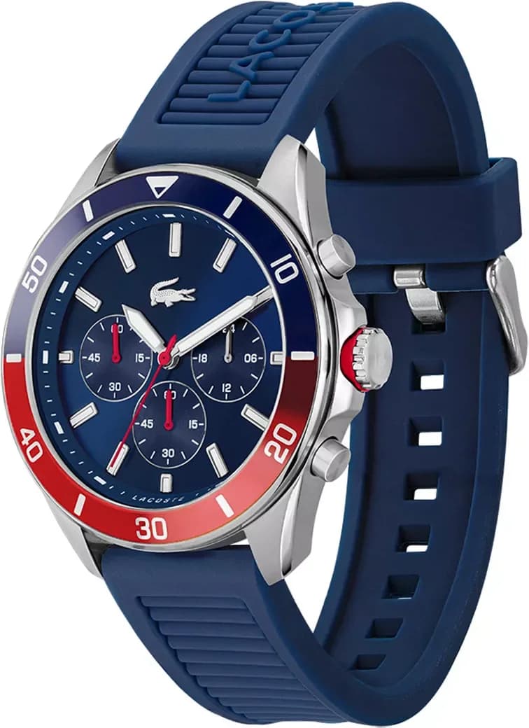 Cadran Lacoste 2011154 au cadran bleu profond, compteurs chronographe, date à 4h30 et aiguille trotteuse rouge