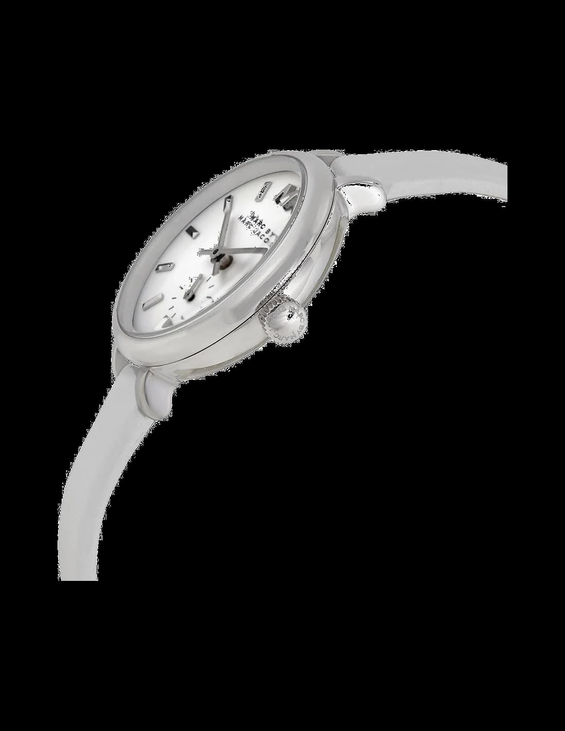Cadran Marc Jacobs MBM1350 blanc arborant des aiguilles dorées effilées et index bâtons argentés pour une lisibilité élégante