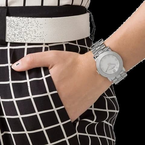 Bracelet Marc Jacobs MBM3054 acier inoxydable argenté à maillons lisses, fermoir déployant, finition polie
