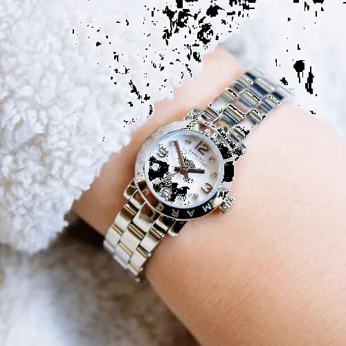 Bracelet Marc Jacobs MBM3225 en acier inoxydable bicolore or et acier, maillons polis et satinés, fermoir déployant