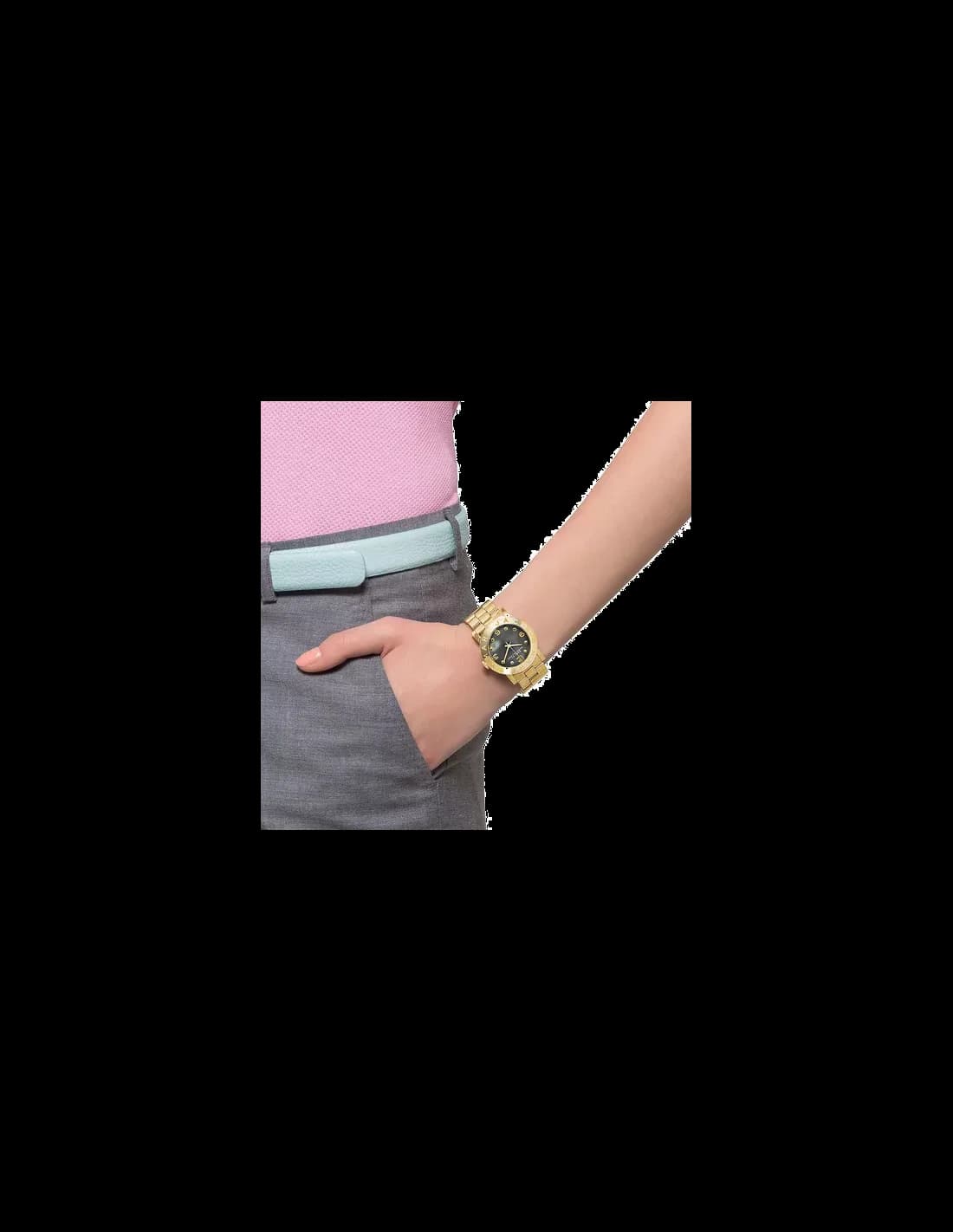 Bracelet Marc Jacobs MBM3273 en cuir marron avec boucle ardillon dorée, matière souple et chic