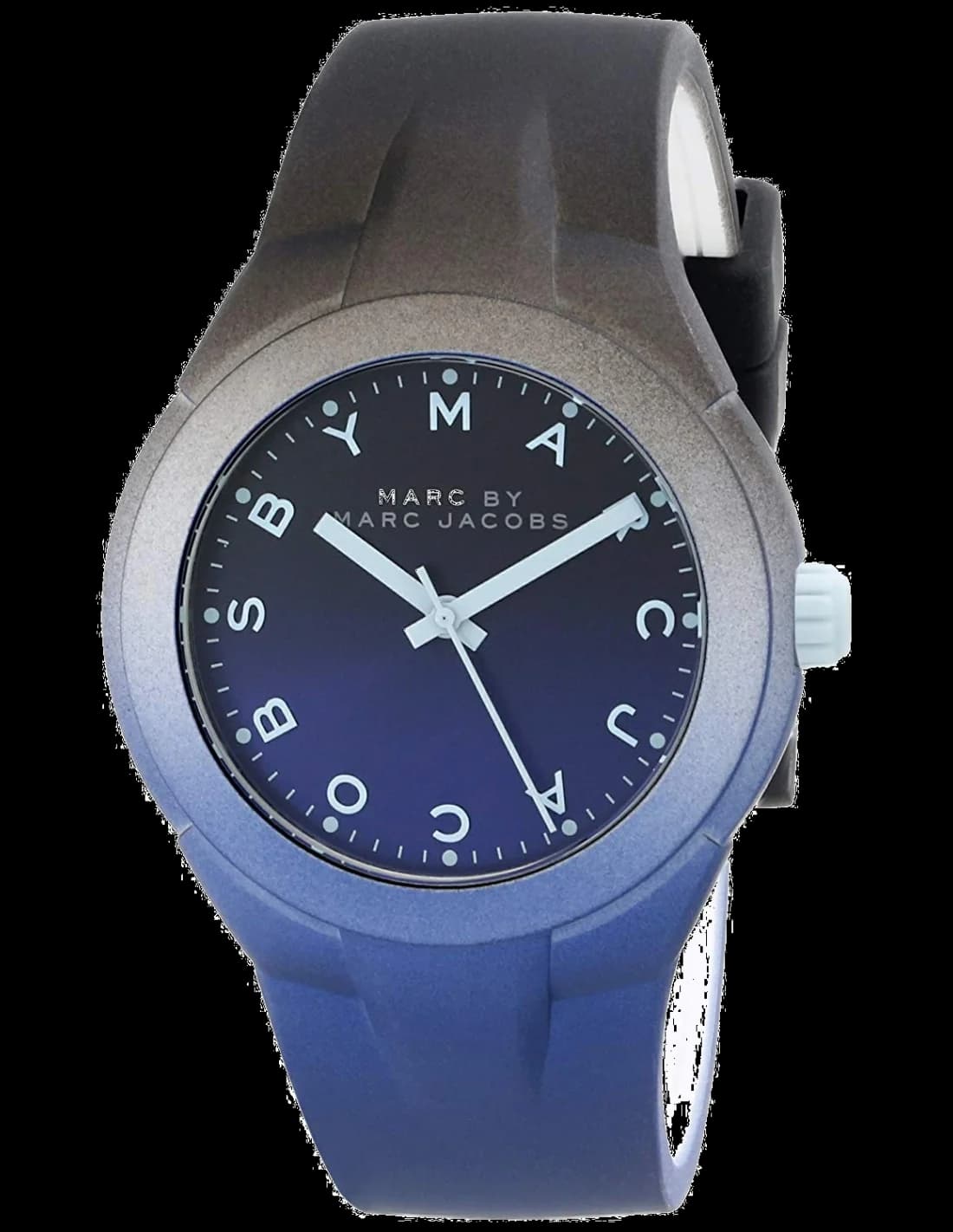 Cadran Marc Jacobs MBM5541 affiche un cadran bleu texturé avec index appliqués et aiguilles lumineuses