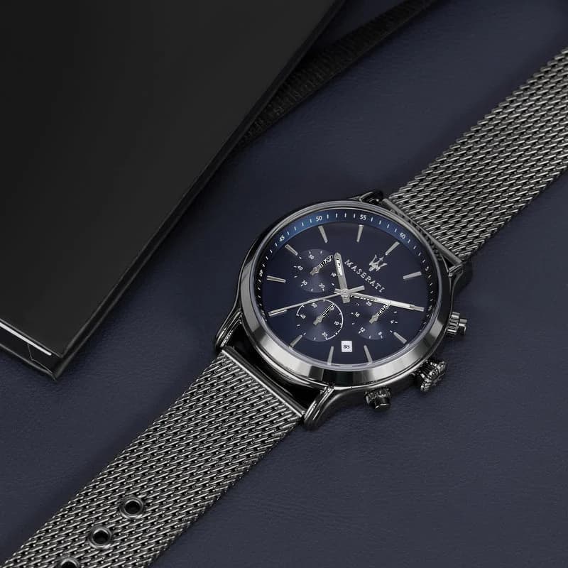 Boîtier Maserati R8873618008 tonneau en acier brossé, verre saphir, couronne crantée