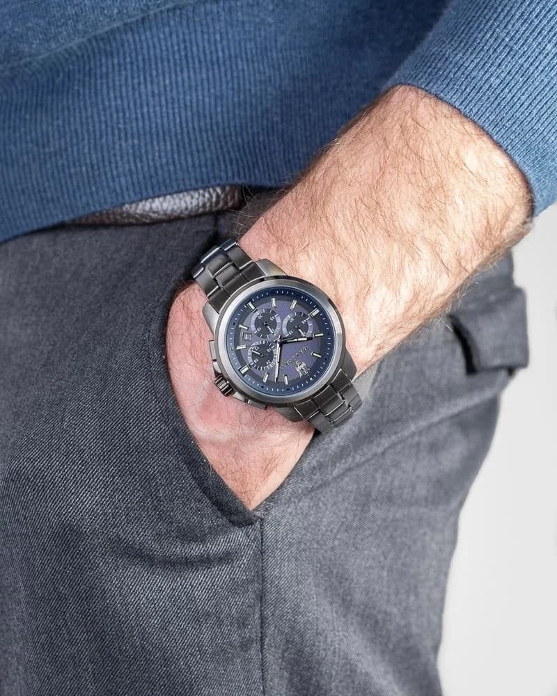 Boîtier Maserati R8873621005 rond en acier inoxydable noir de 43 mm avec lunette lisse et verre saphir