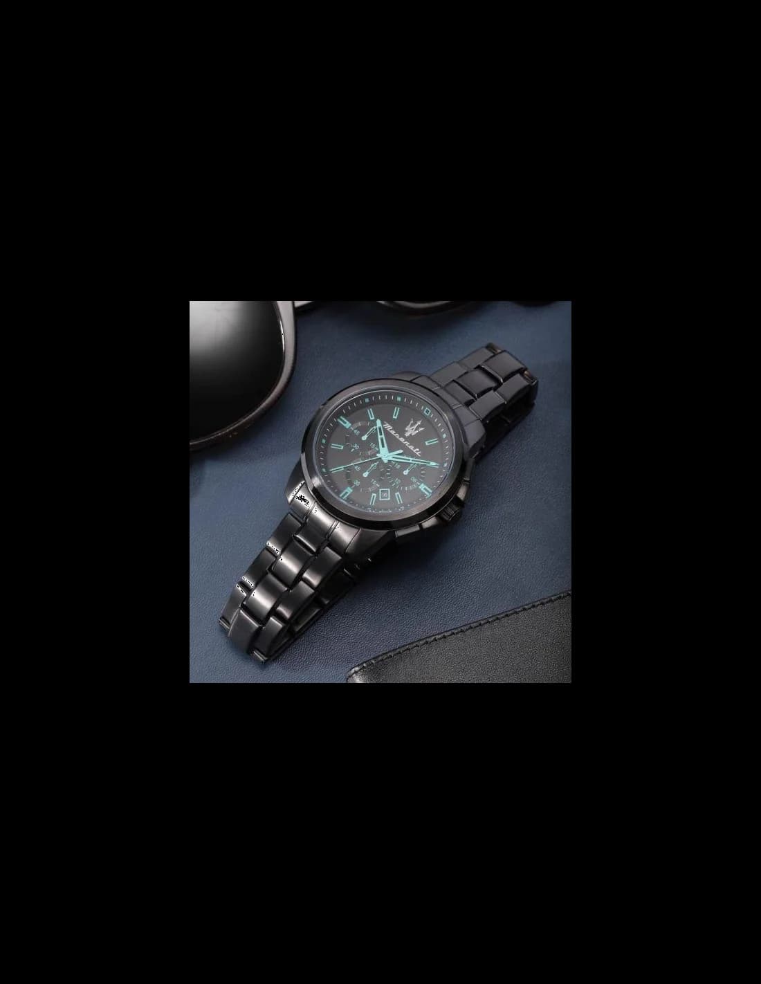 Boîtier Maserati R8873644003 en acier noir brossé, lunette lisse, couronne cannelée, profil fin et ergonomique