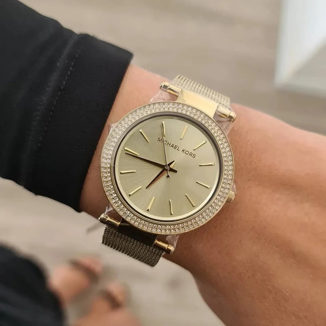 Montre Michael Kors MK3368 Darci en acier doré et maille milanaise vue 5