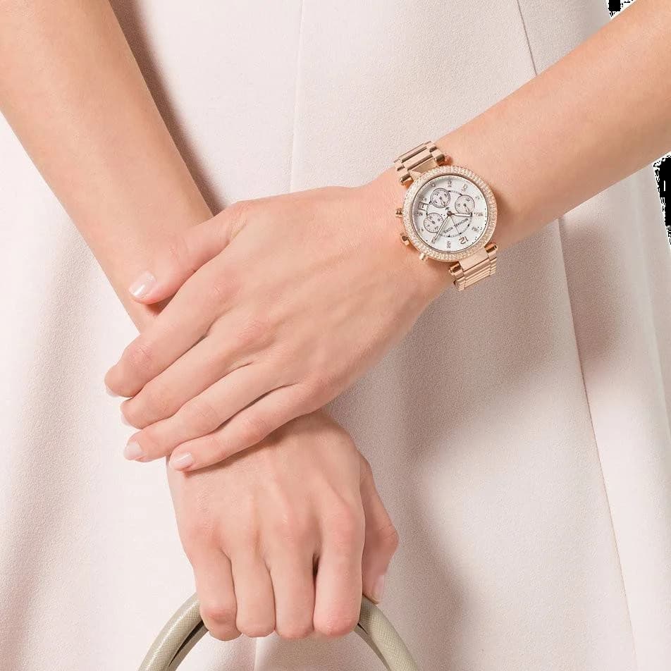 Boîtier Michael Kors MK5491 en acier inoxydable or rose poli, lunette lisse et verre minéral