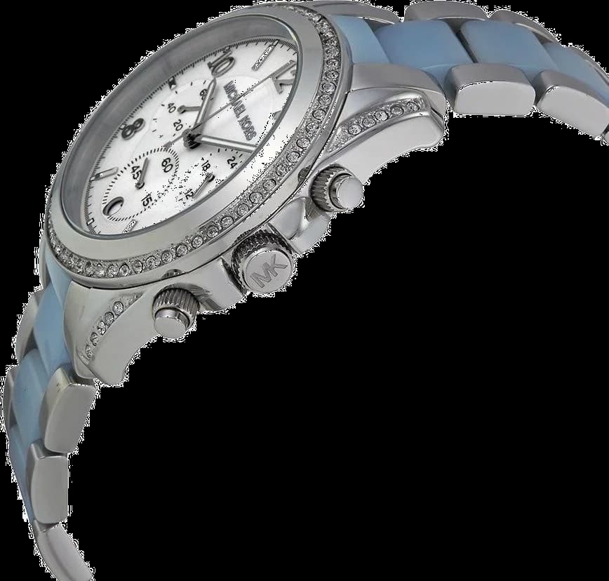 Cadran Michael Kors MK6137 avec index bâton argentés, aiguilles trois aiguilles et date à 3h sur fond bleu soleil