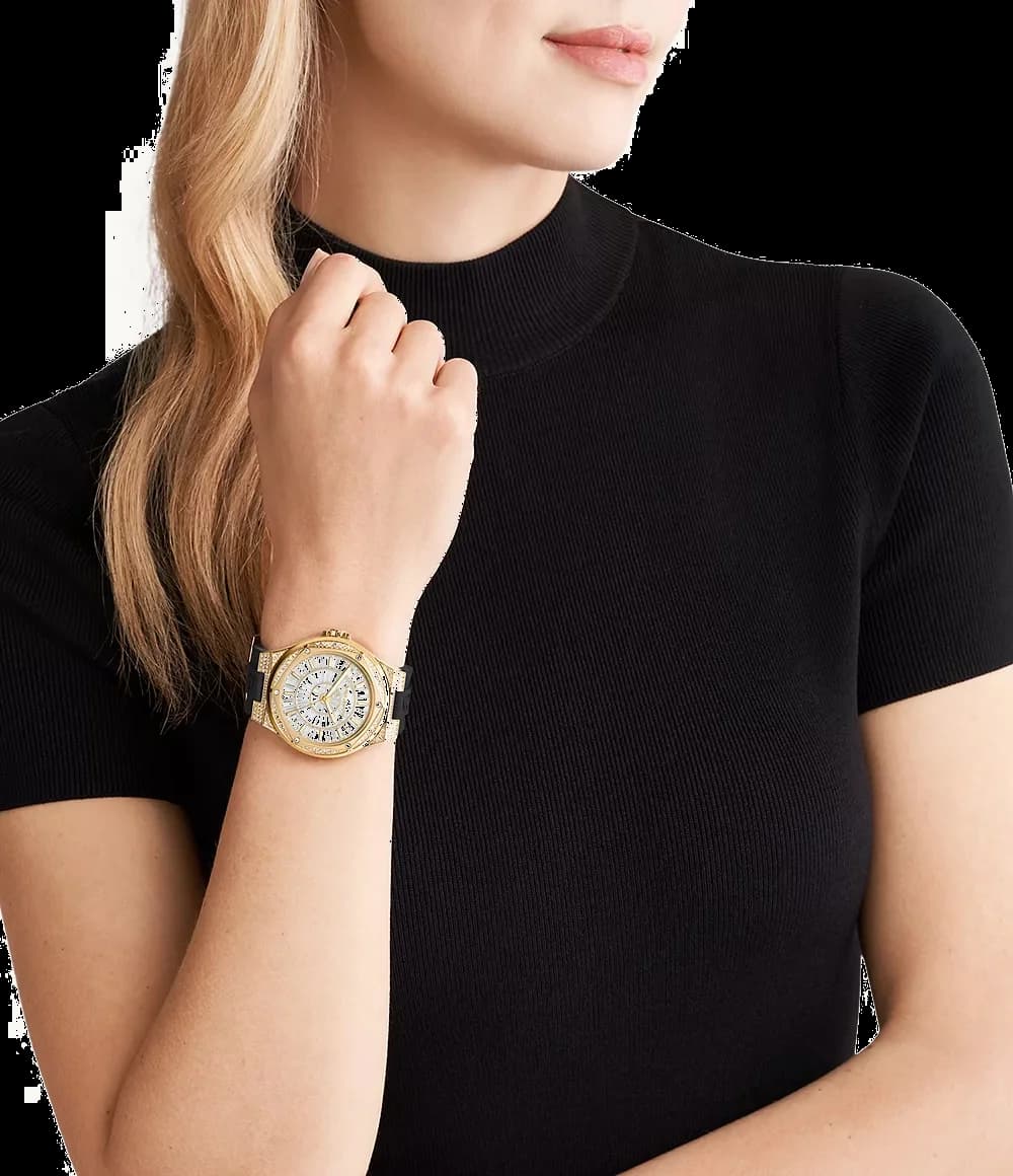 Boîtier Michael Kors MK7247 en acier inoxydable doré, lunette lisse, vue de profil fine et élégante
