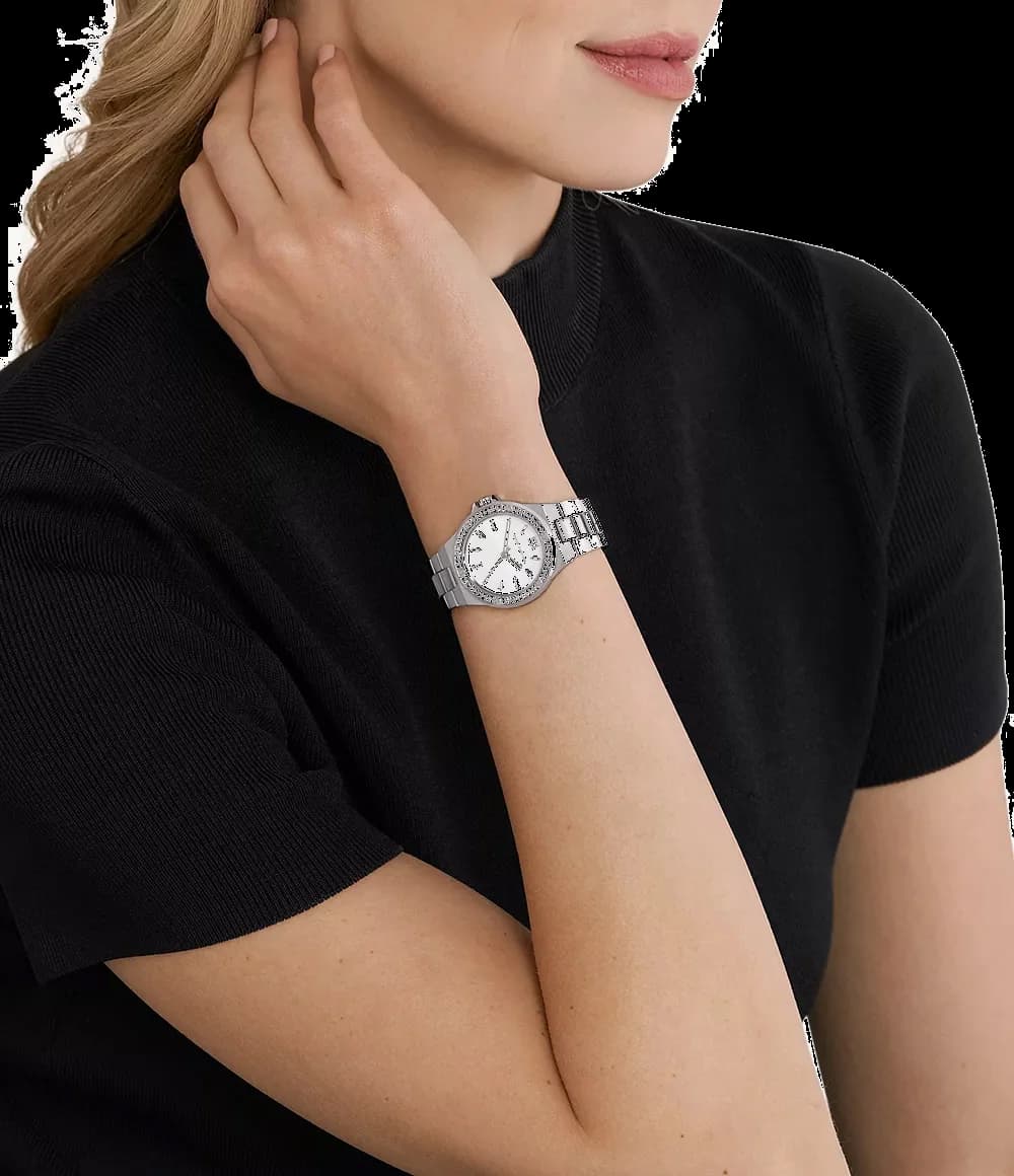Boîtier Michael Kors MK7280 rond en acier doré, lunette lisse, vue profil fin et raffiné