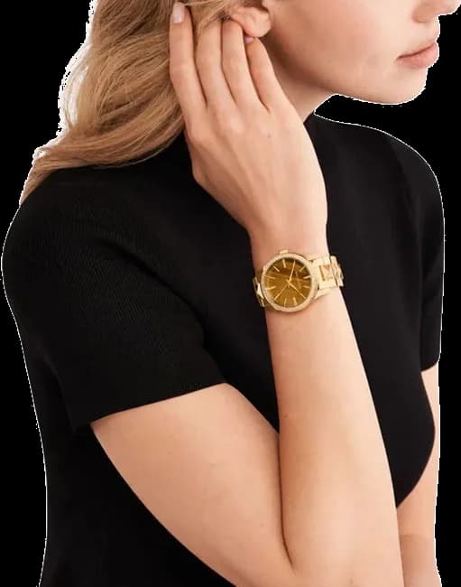 Boîtier Michael Kors MK7389 en acier inoxydable doré et argenté, lunette lisse, verre minéral, profil fin et élégant
